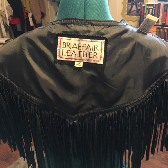 Braefair Leather New York Brand Tasseled Capelet - Picture 5 of 5